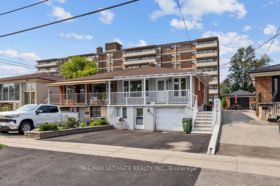 22 Goldcrest Boulevard