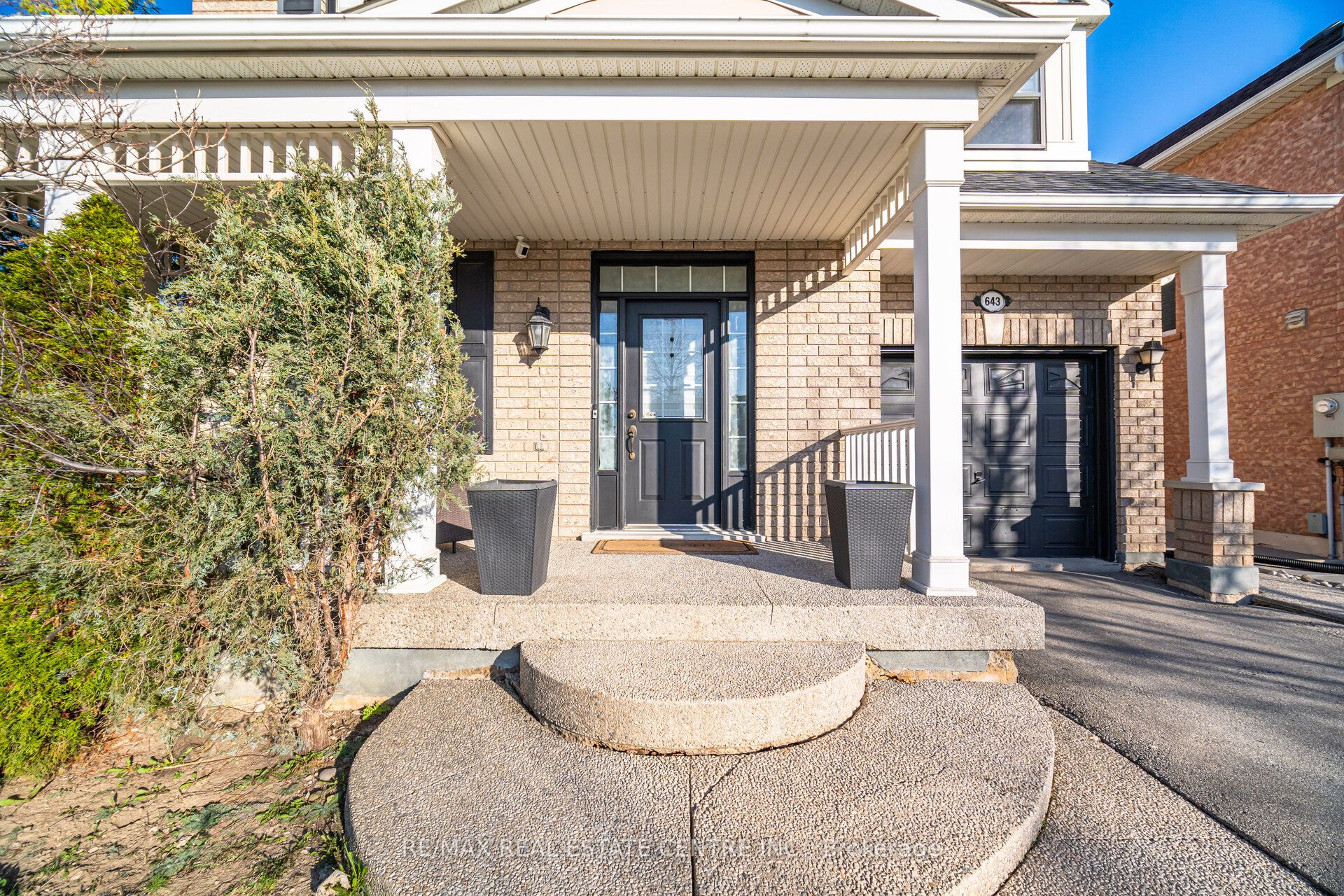643 Hamilton Crescent, Milton, ON L9T 6G9
