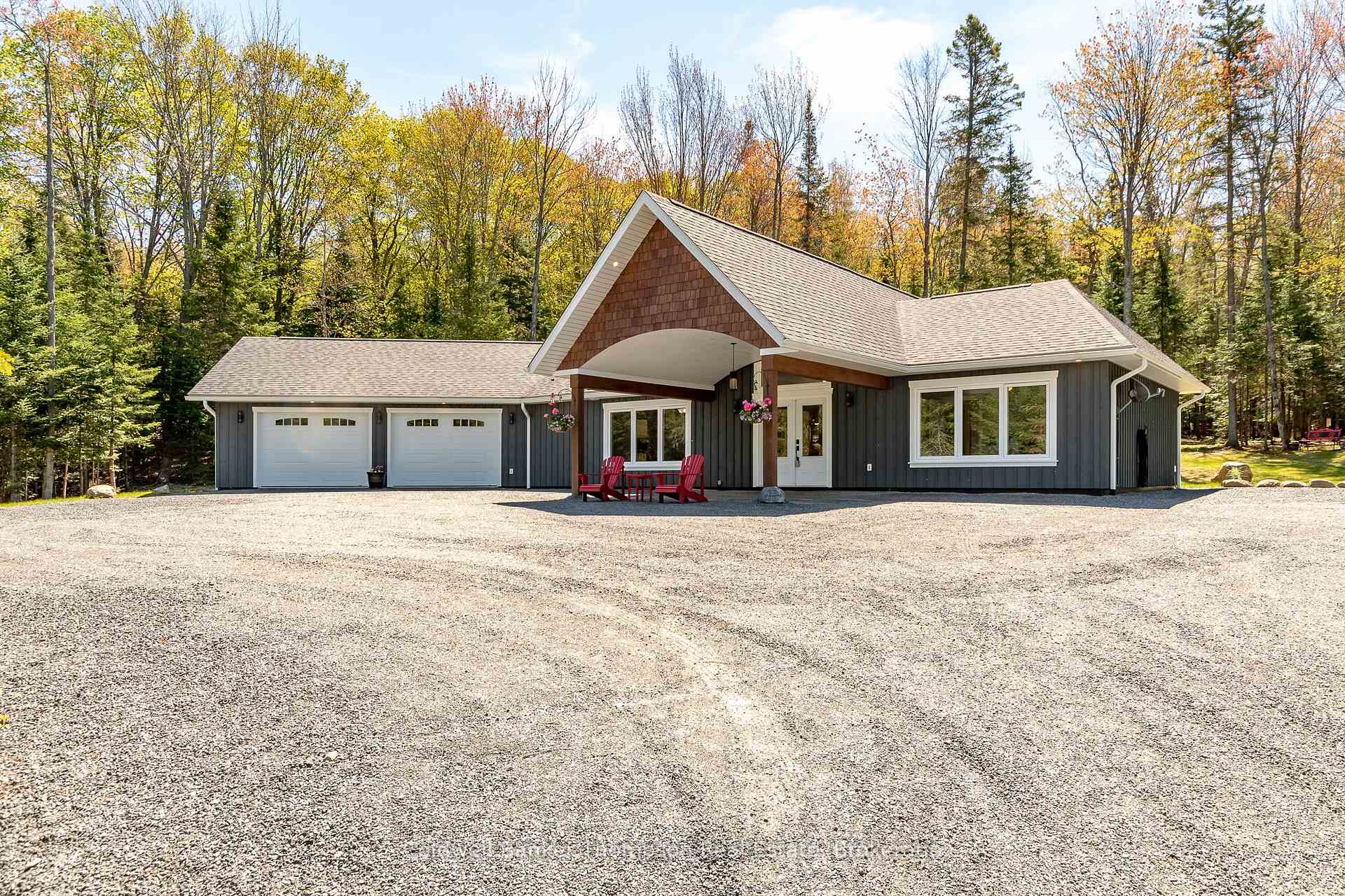 1025 South Waseosa Lake Road, Huntsville, ON P1H 2N5