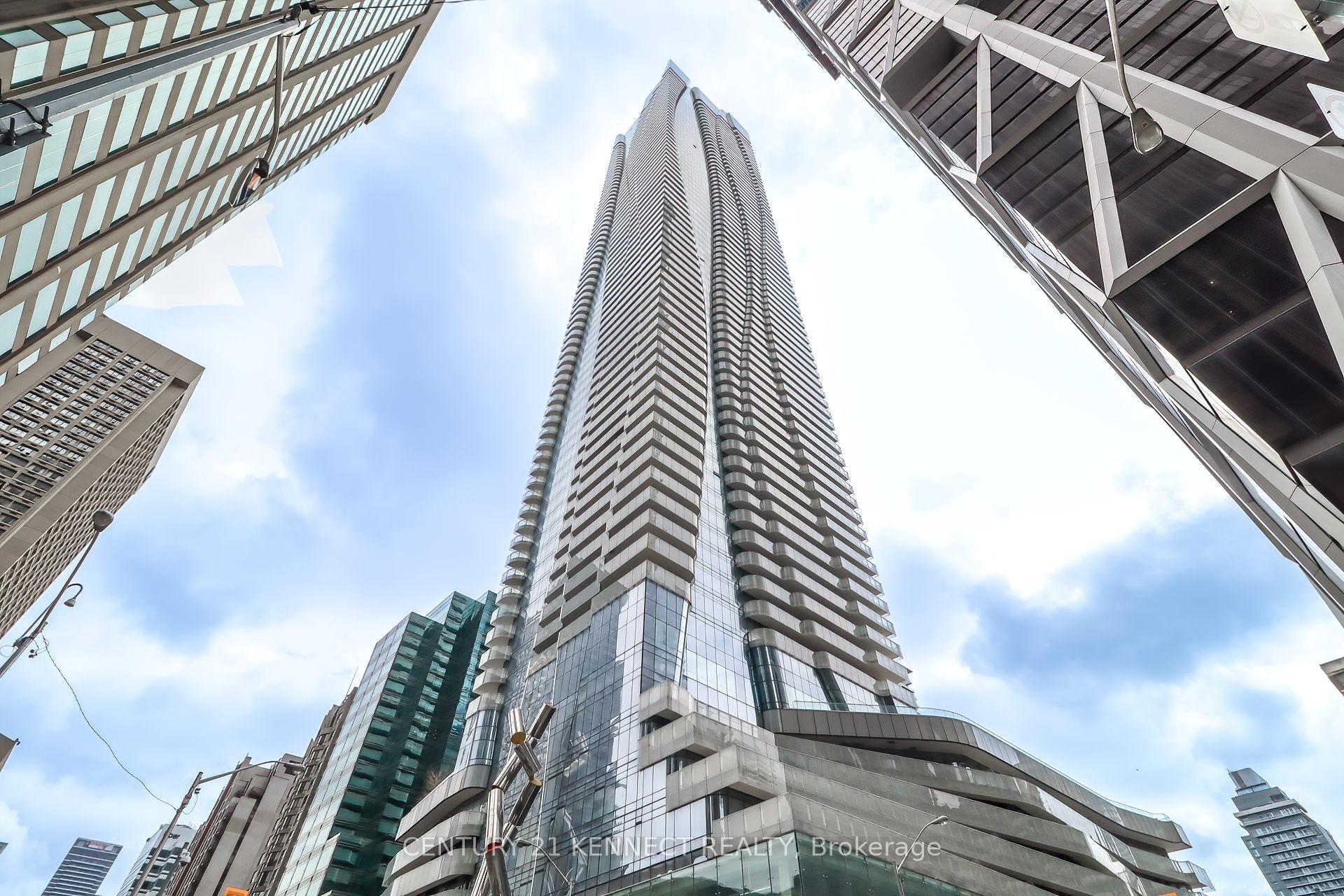3 Bedrooms Condo at 1 Bloor, Toronto For sale
