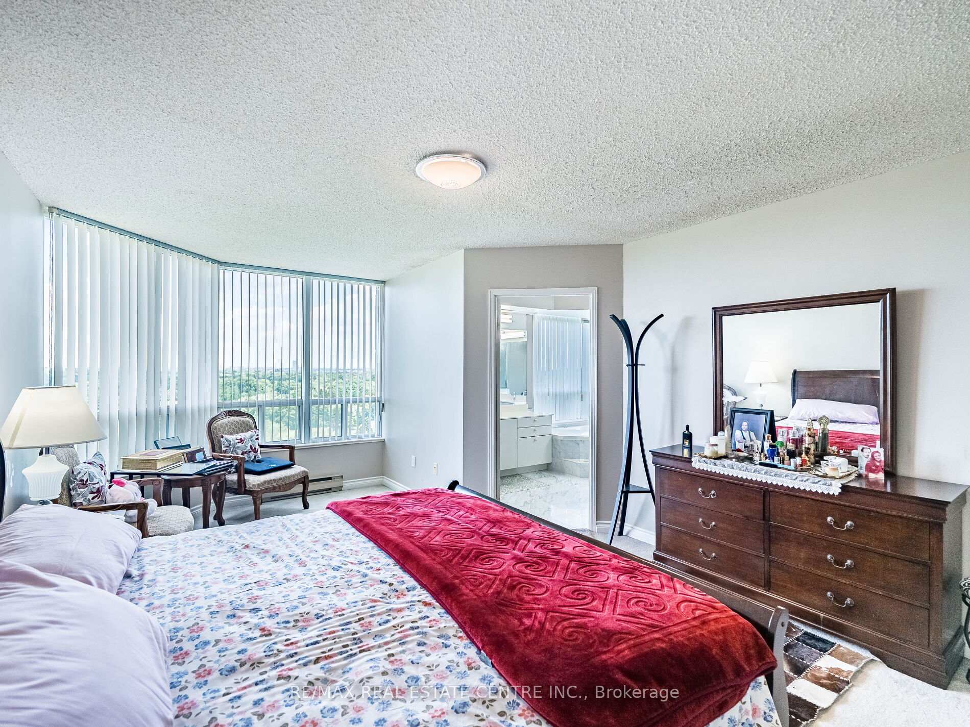3 Bedrooms Condo at 168 Bonis, Toronto For sale