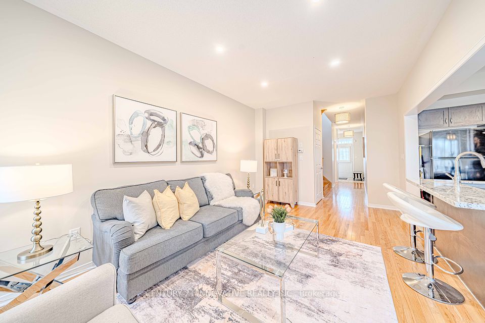 68 Gentile Circle, Vaughan, ON L4H 3N4