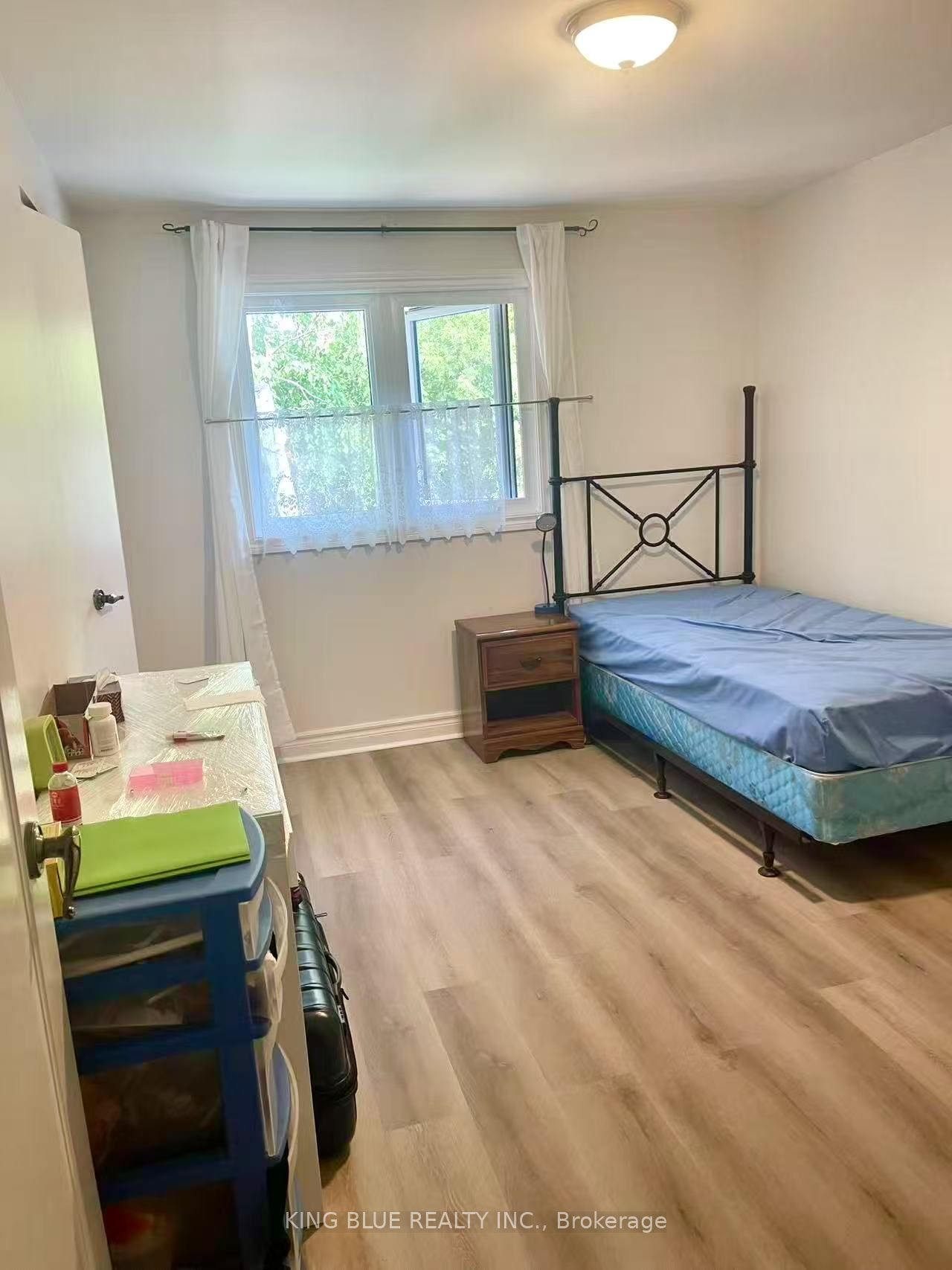 132 Heatherside Drive, #Room 3