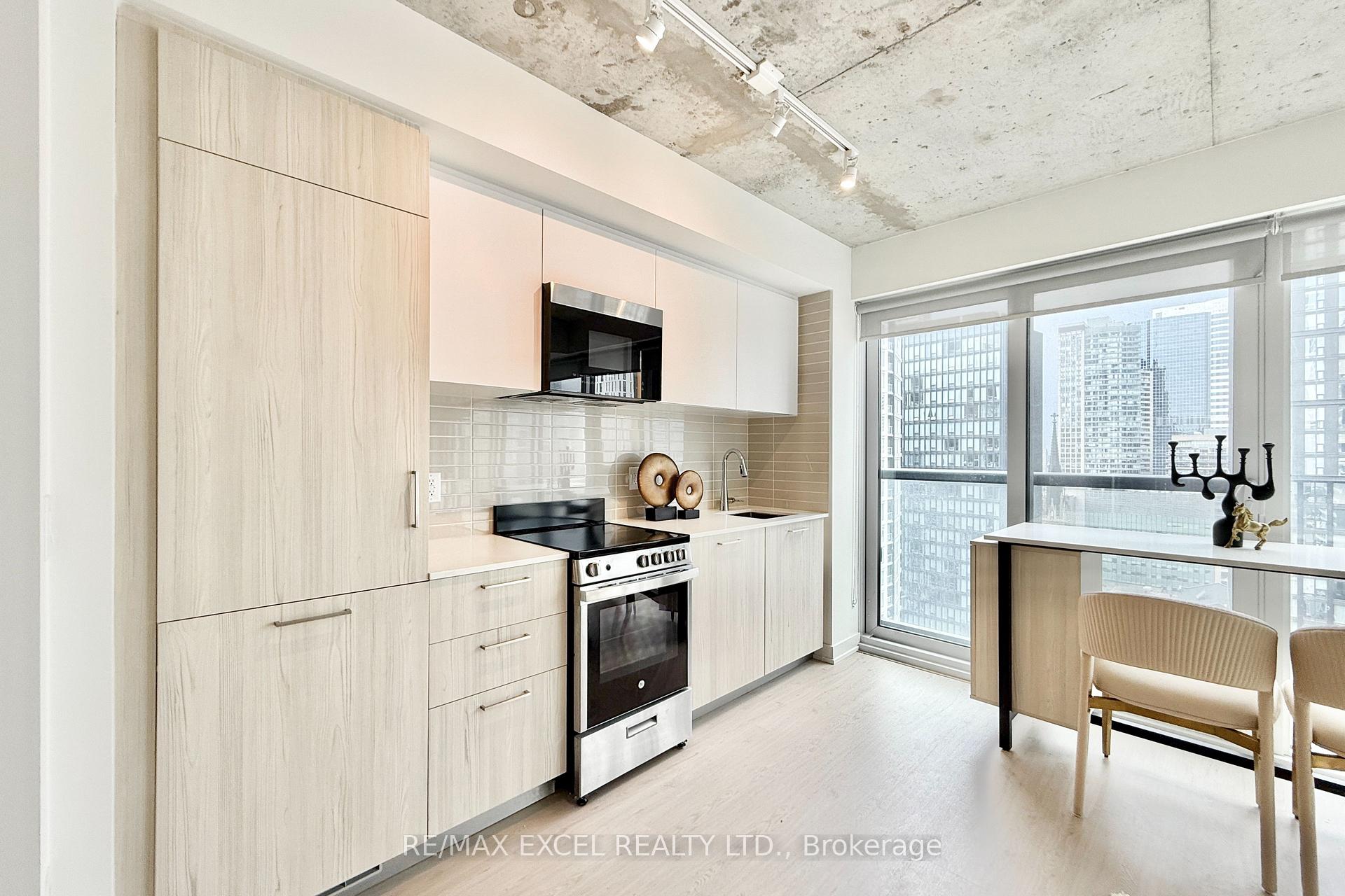 2 Bedrooms Condo at 65 Mutual, Toronto For sale