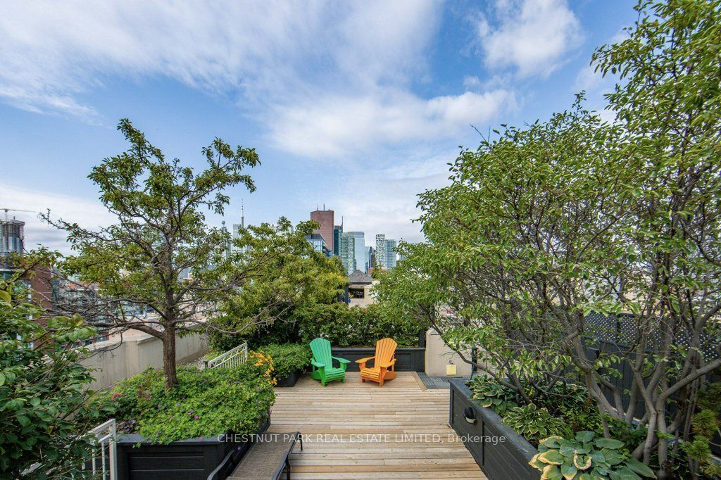 313 Richmond Street E 555