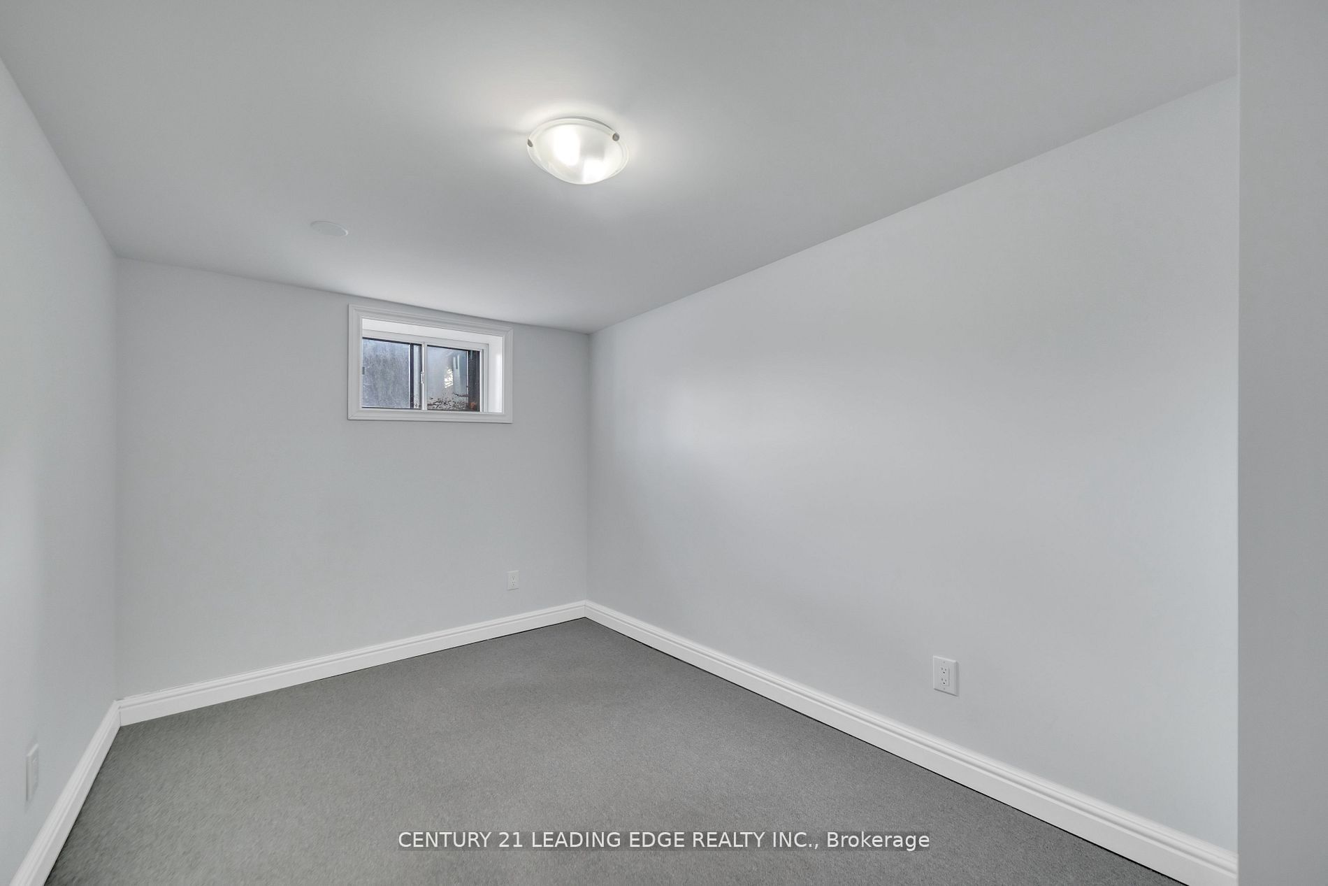21 Rossander Court