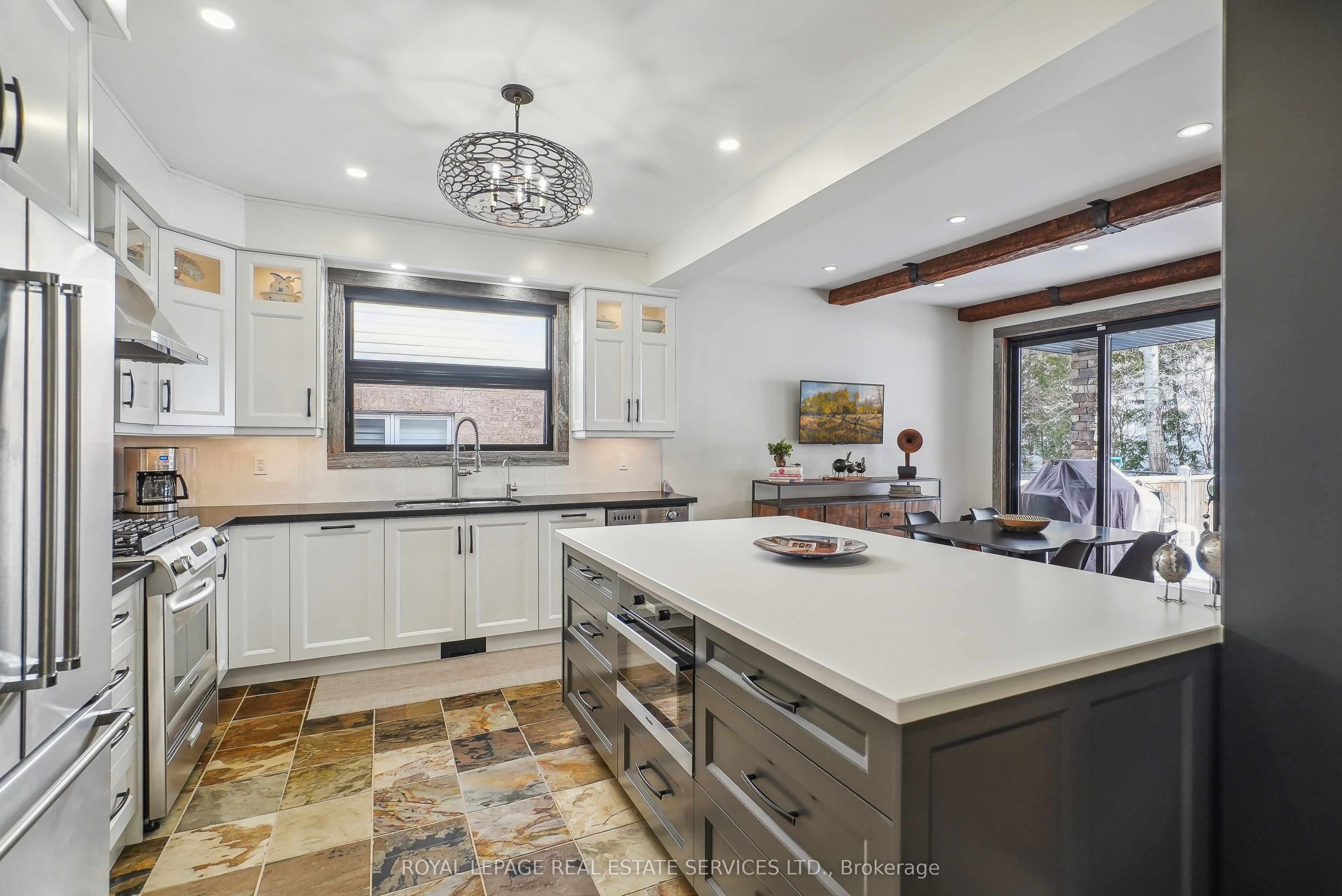 16 Arborglen Drive