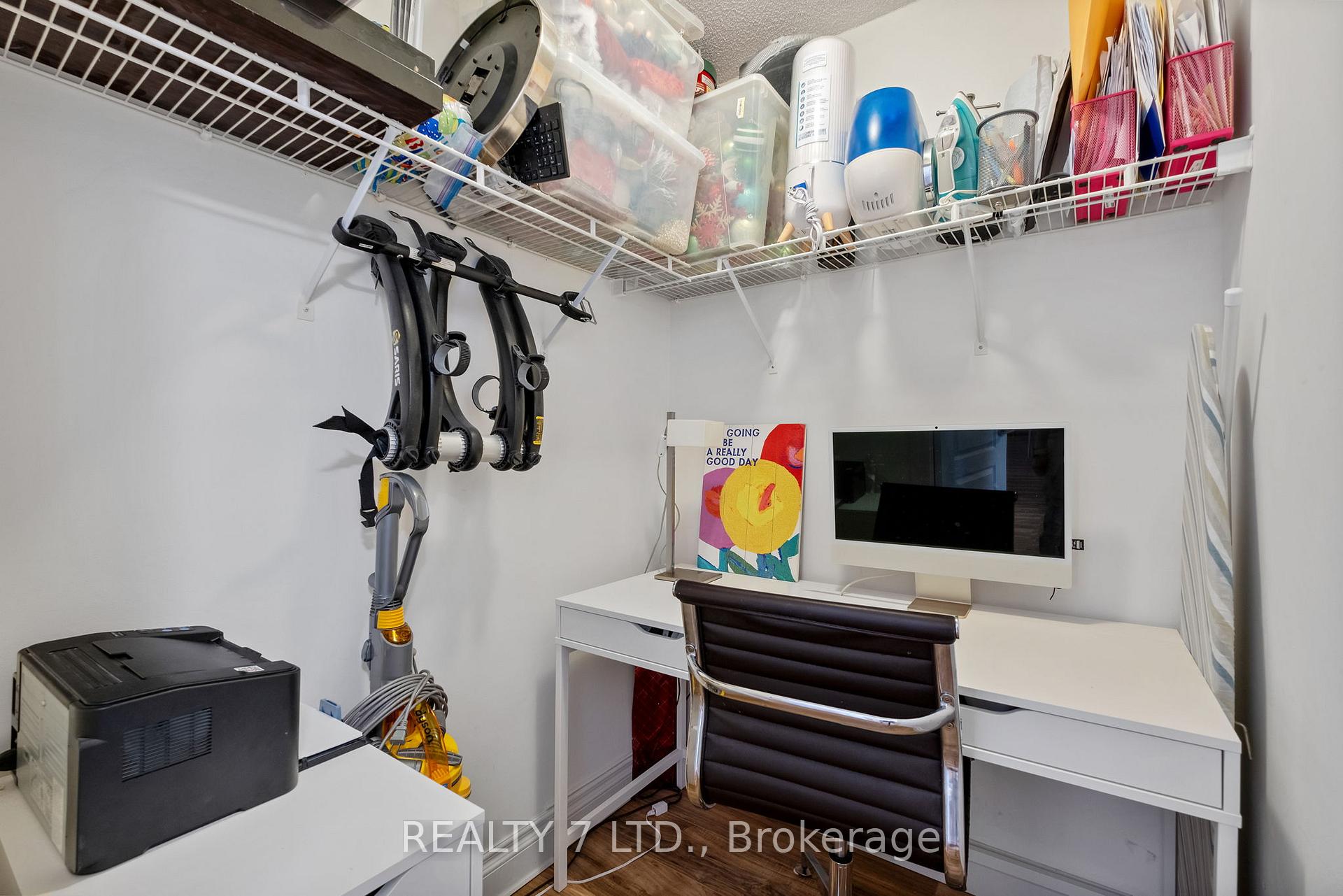 2 Bedrooms Condo at 850 Steeles, Vaughan For sale