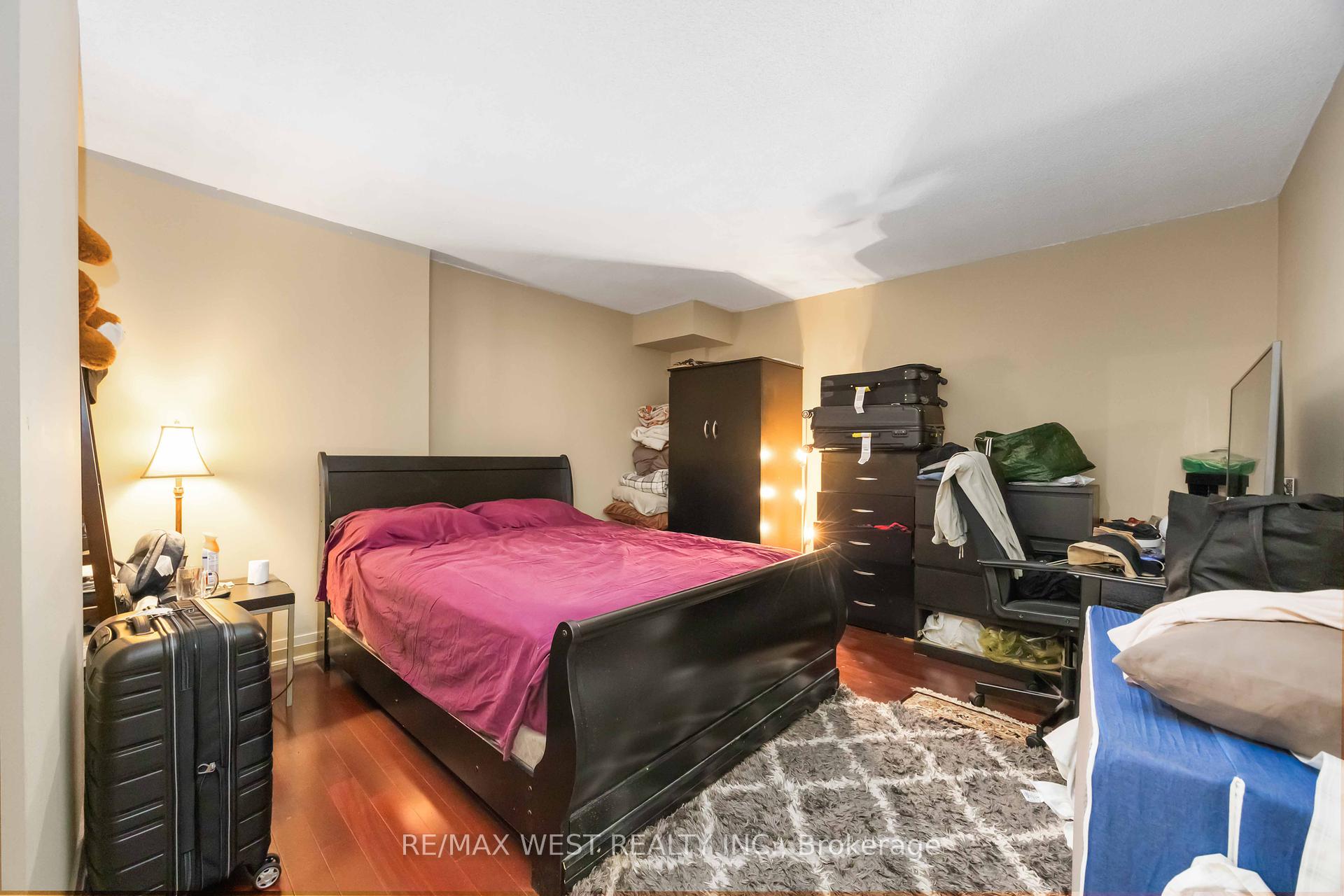 1 Bedroom Condo at 2737 Keele, Toronto For sale