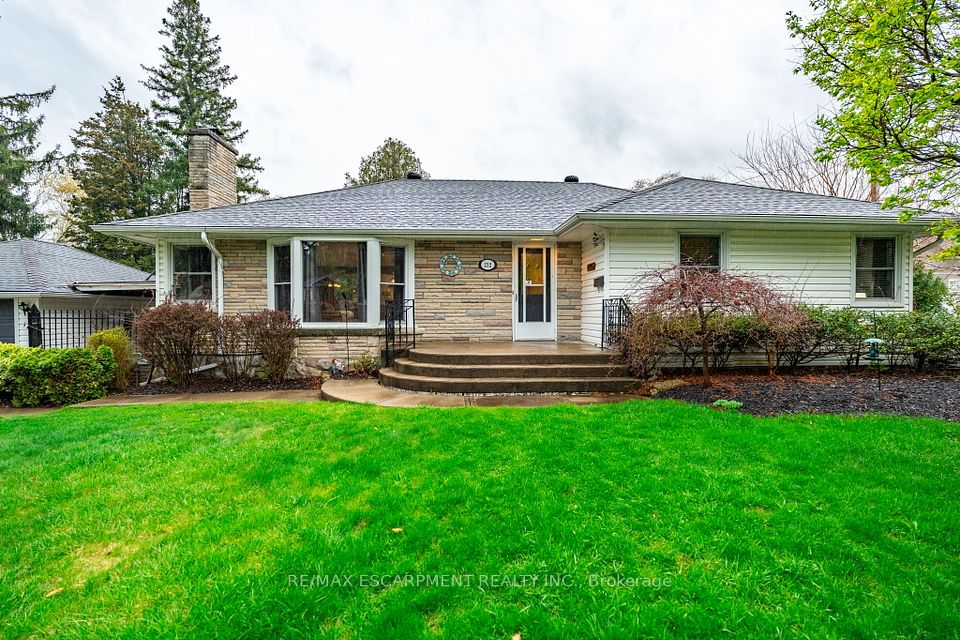 212 Brookfield