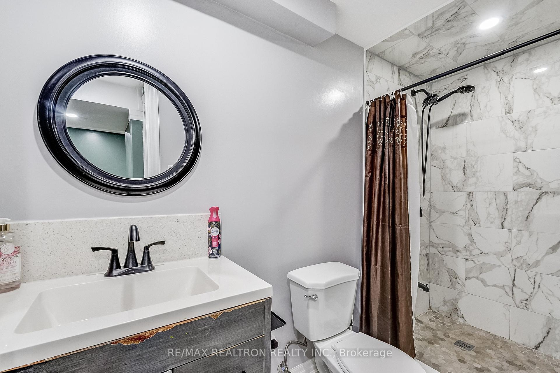 3 Bedrooms Condo at 6442 Finch, Toronto For sale
