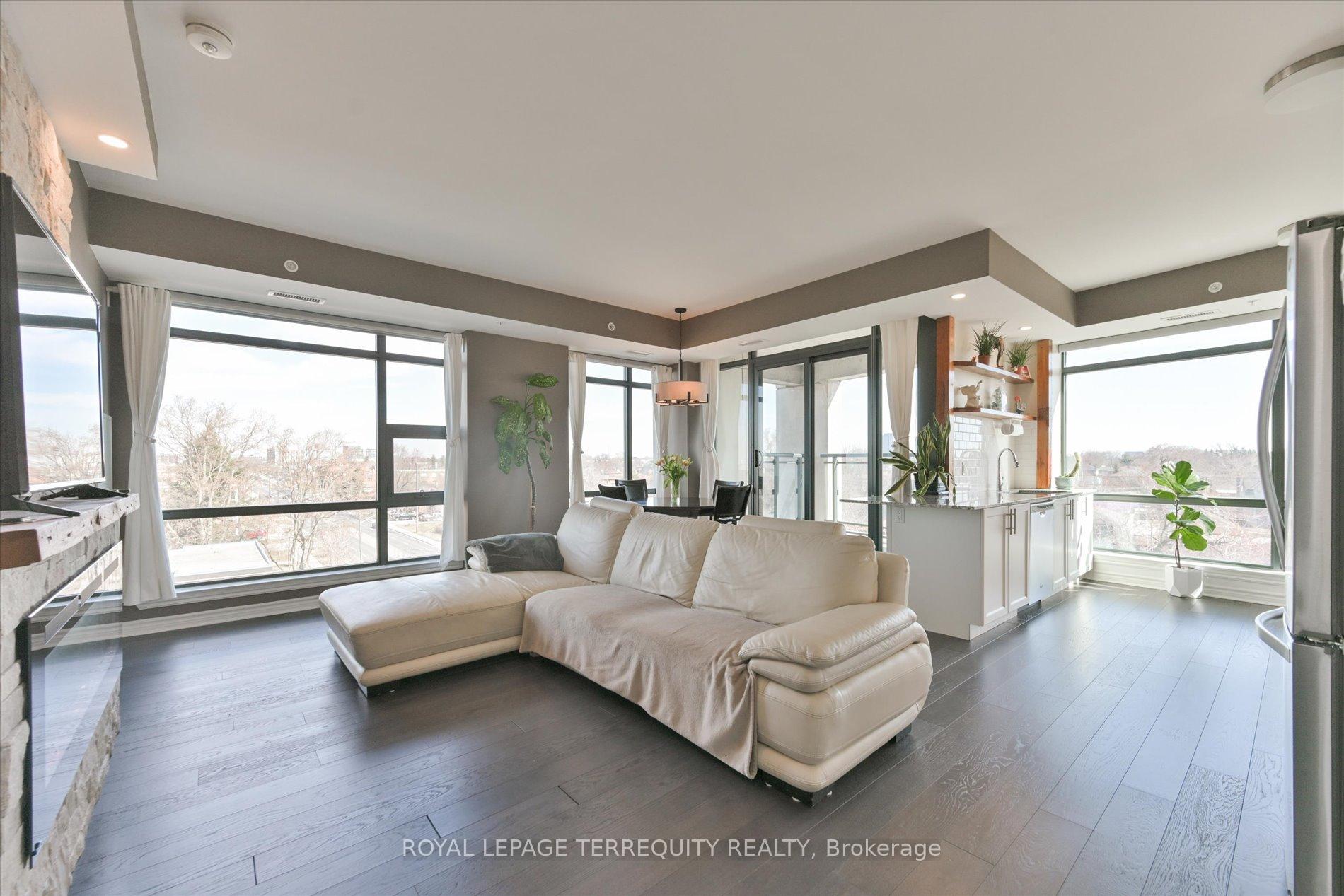 2 Bedrooms Condo at 2522 Keele, Toronto For sale