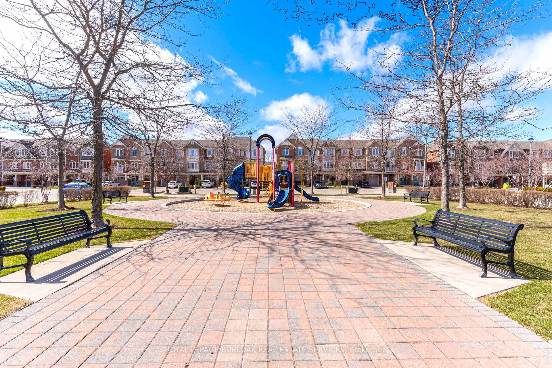 1 Bedroom Condo at 3060 Rotary,  Burlington For sale