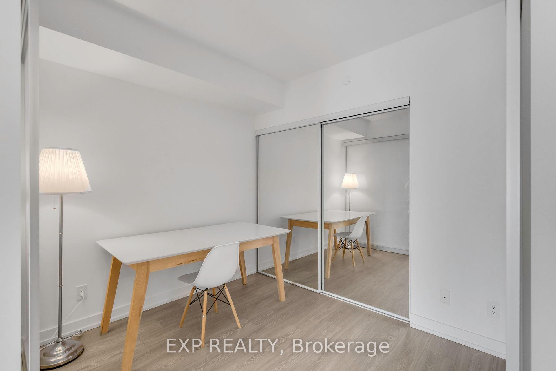 2 Bedrooms Condo at 19 Western Battery, Toronto For sale