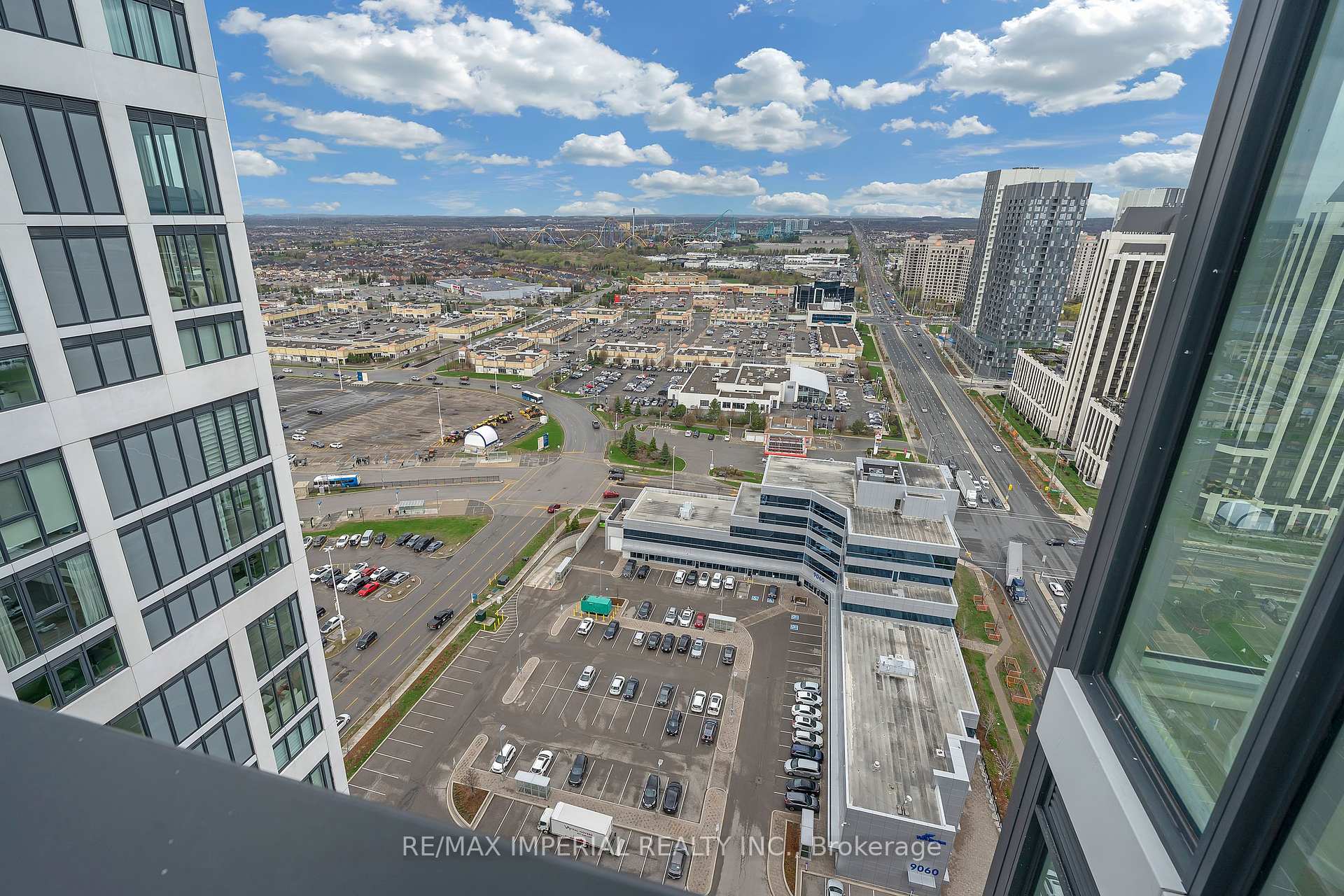 2 Bedrooms Condo at 9000 Jane,  Vaughan For sale