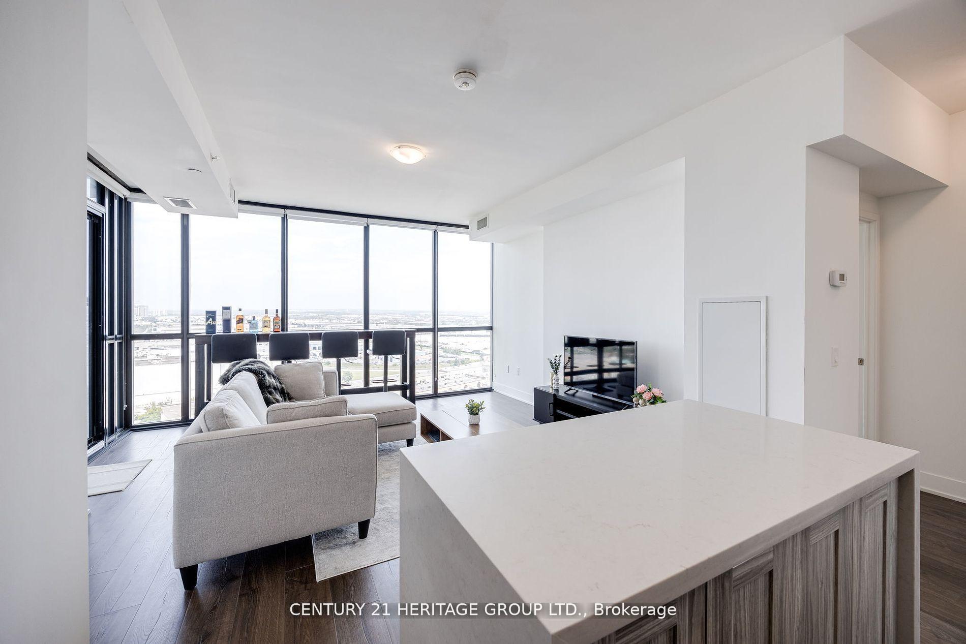 2 Bedrooms Condo at 2916 Highway 7, Vaughan For sale