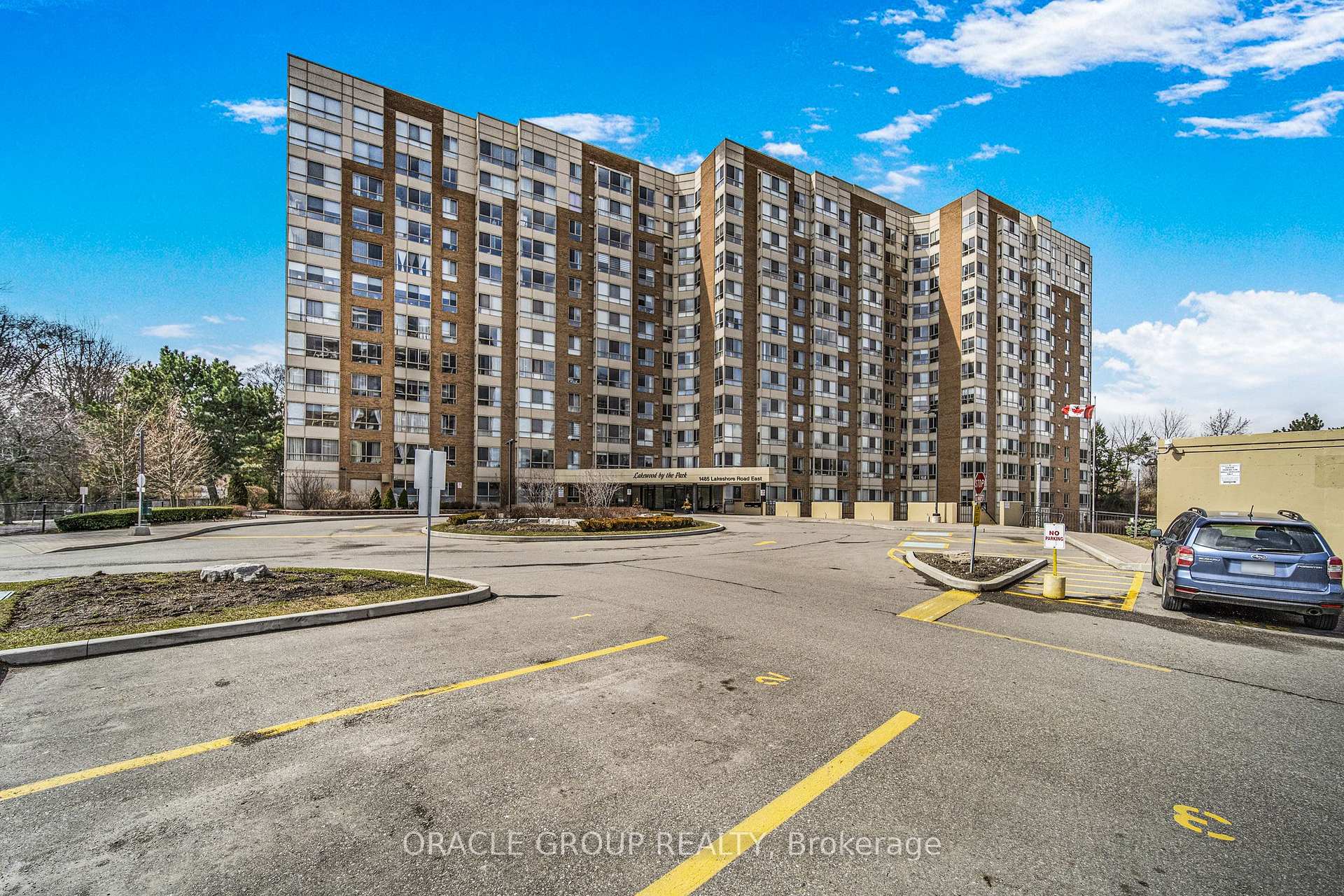 1 Bedroom Condo at 1485 Lakeshore,  Mississauga For sale