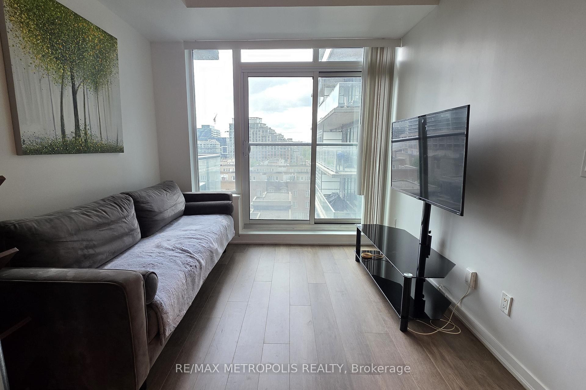 #813 - 55 East Liberty Street, Toronto, ON M6K 3P9 #813