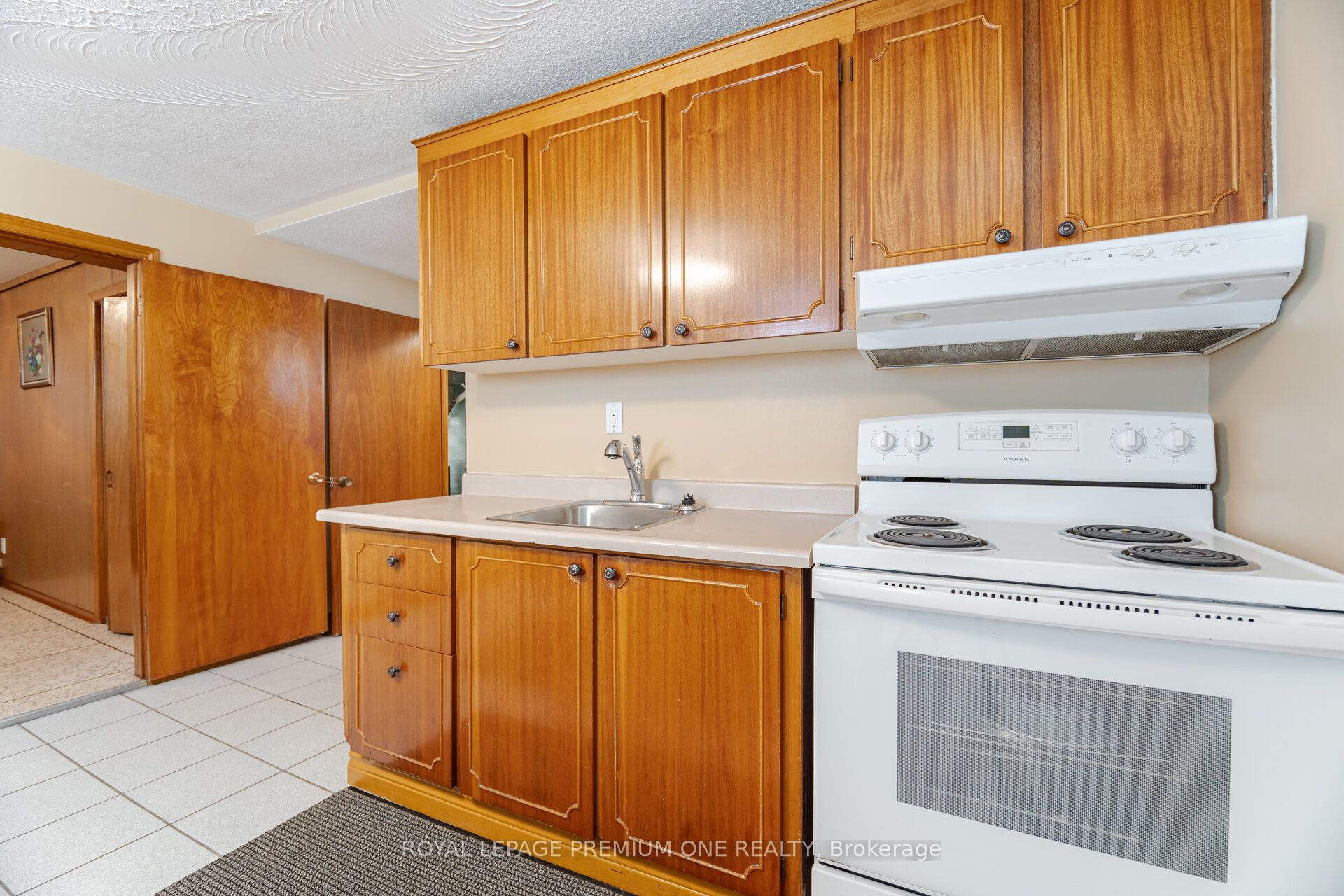 128 Hullmar Drive