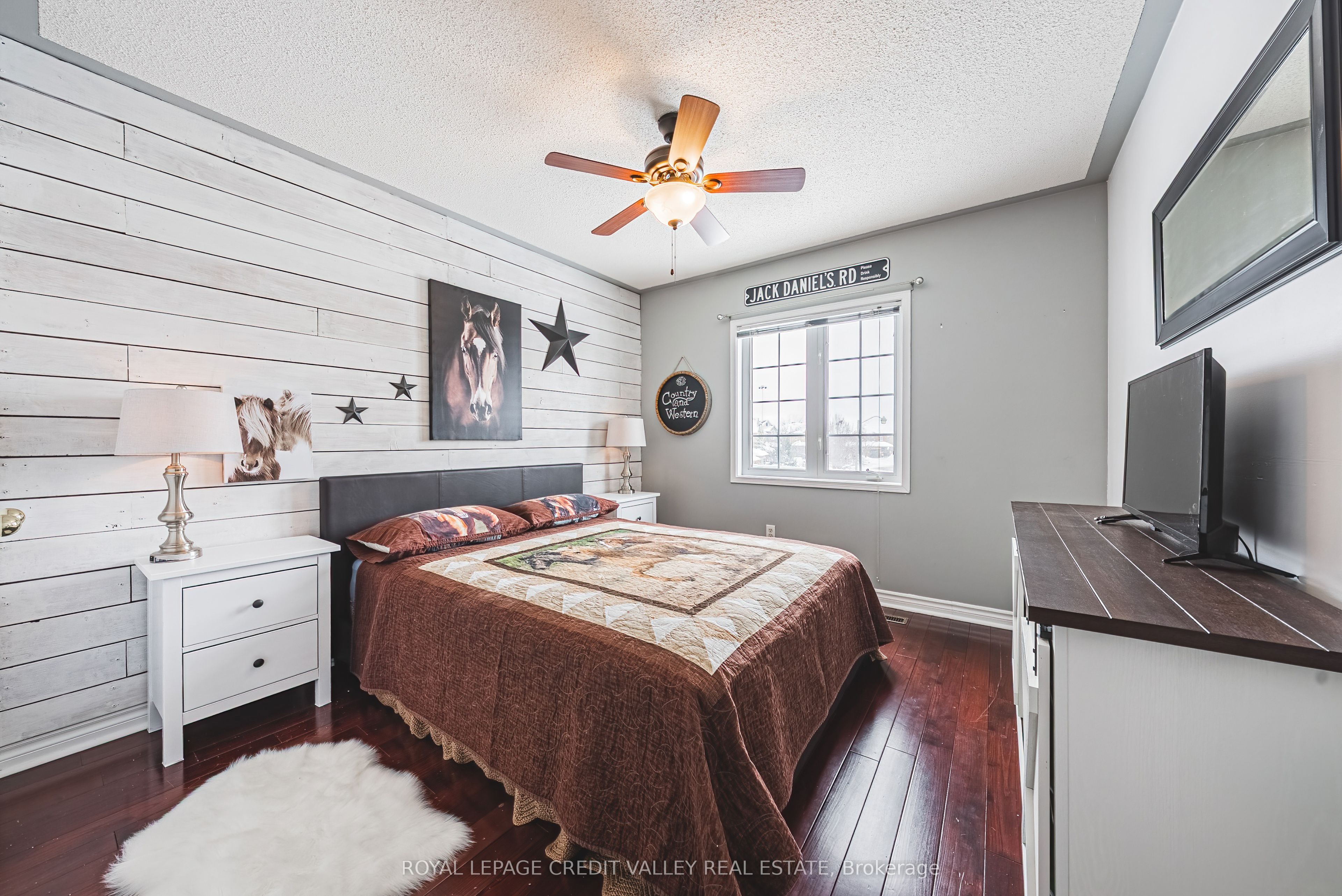 13 Brookstone Court