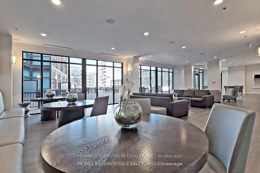 2 Bedrooms Condo at 2900 highway 7, Vaughan For sale