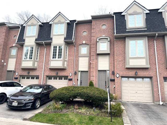3 Bedrooms Condo at 3140 Fifth, Mississauga For sale