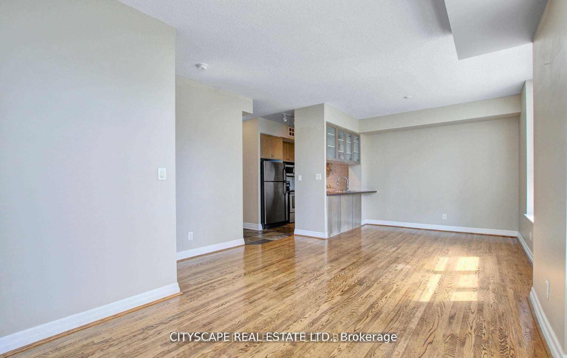 70 Alexander Street, #802