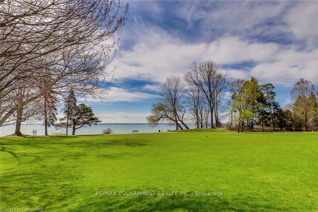 4306 Lakeshore Road