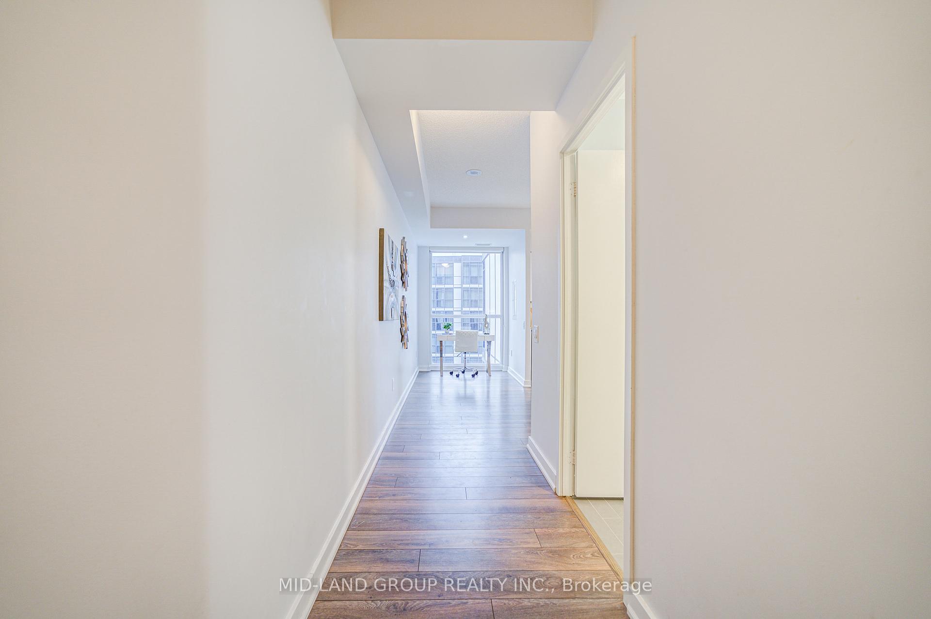 3 Bedrooms Condo at 29 Singer,  Toronto For sale