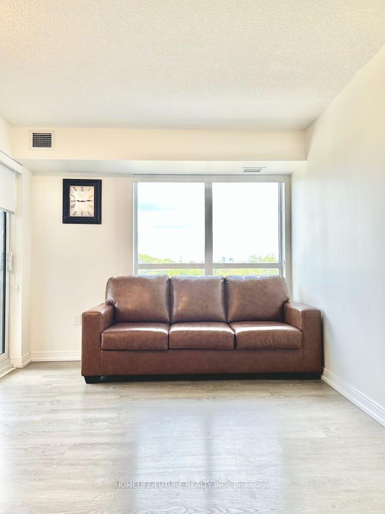 2 Bedrooms Condo at 275 Village Green, Toronto For sale