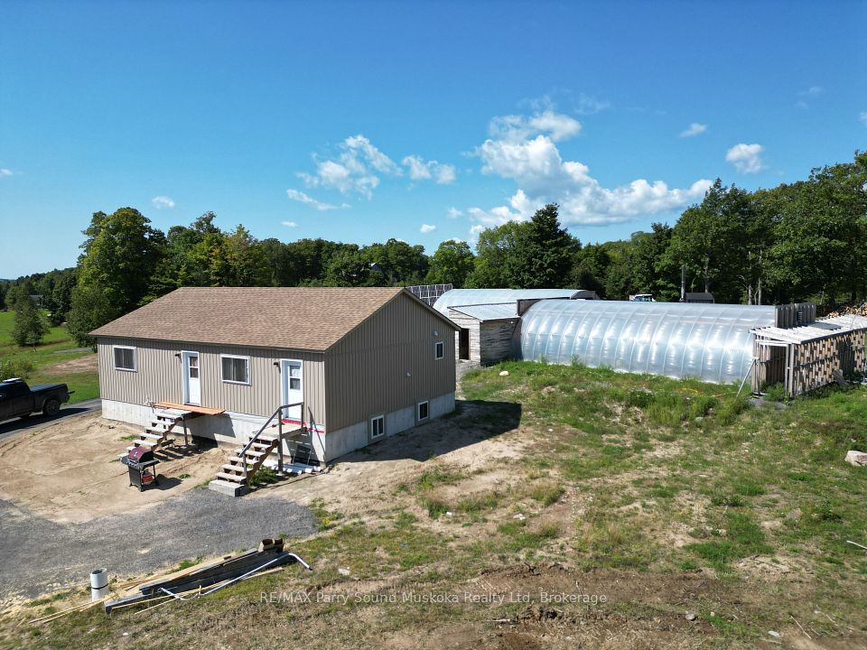 791 Clear Lake