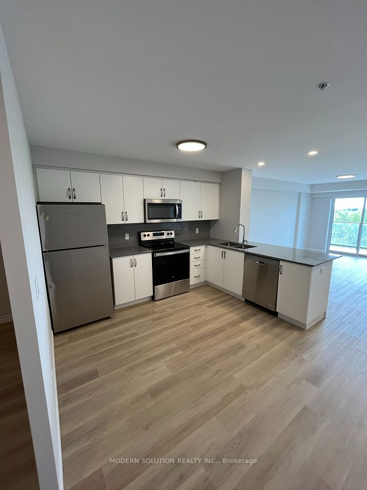 425 Watson
