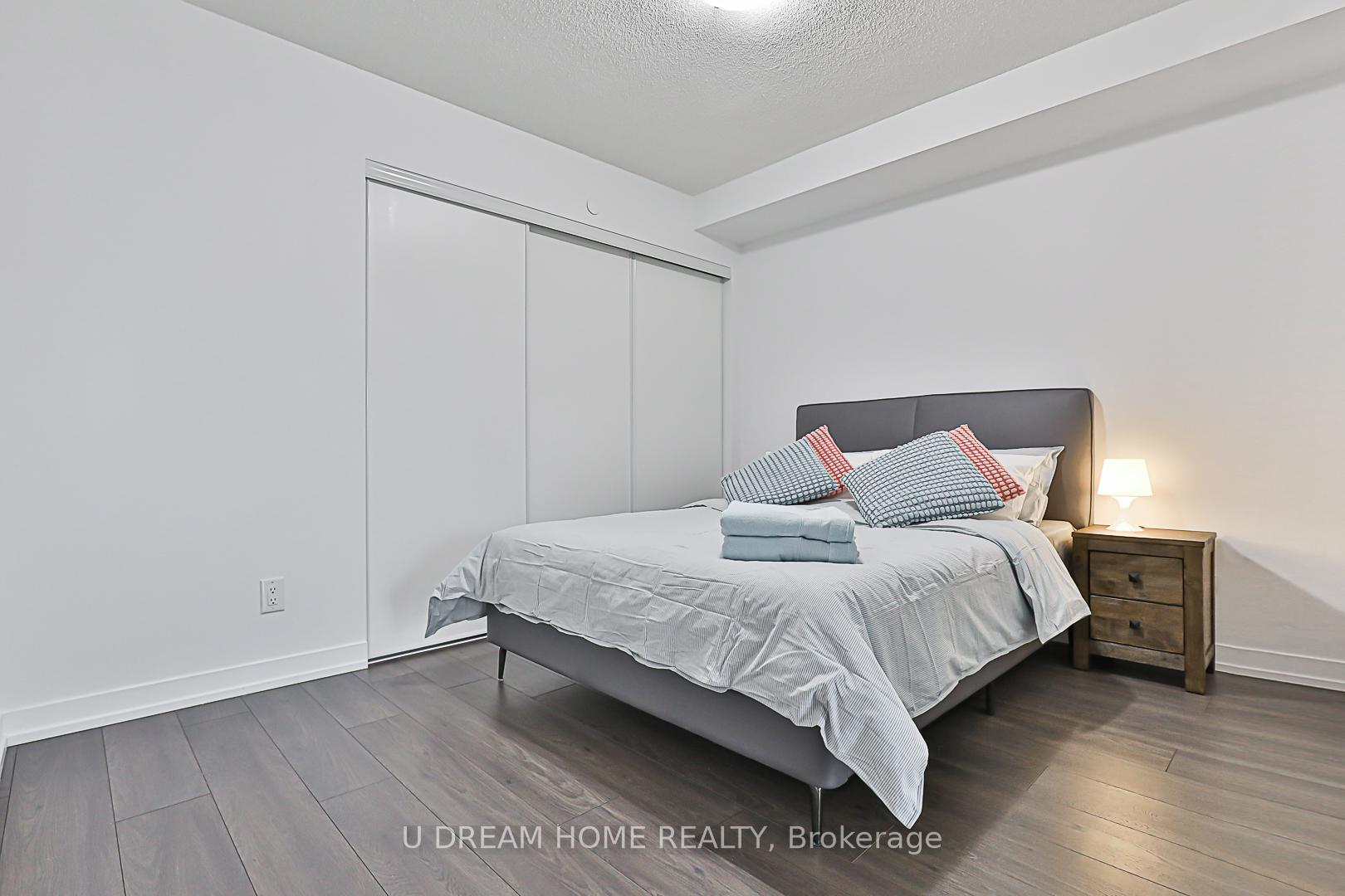 1 Bedroom Condo at 219 Dundas, Toronto For sale