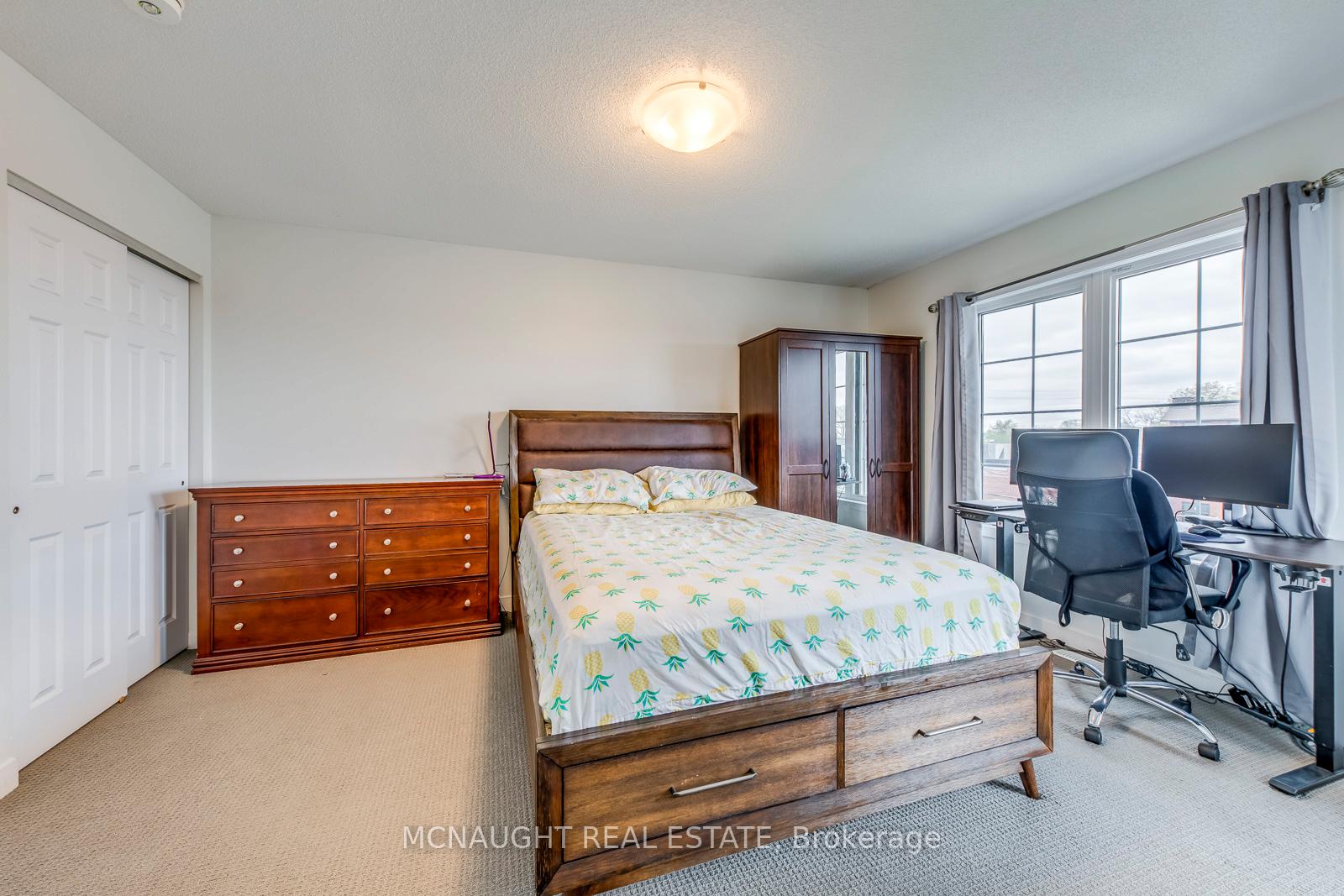 3 Bedrooms Condo at 9 Forbes, Toronto For sale