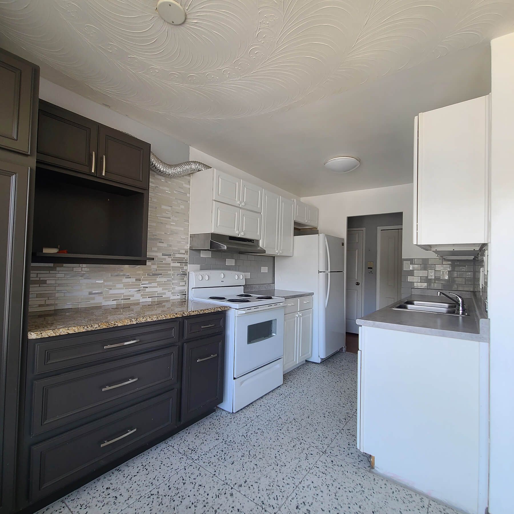 90 Blackfriar Avenue 11