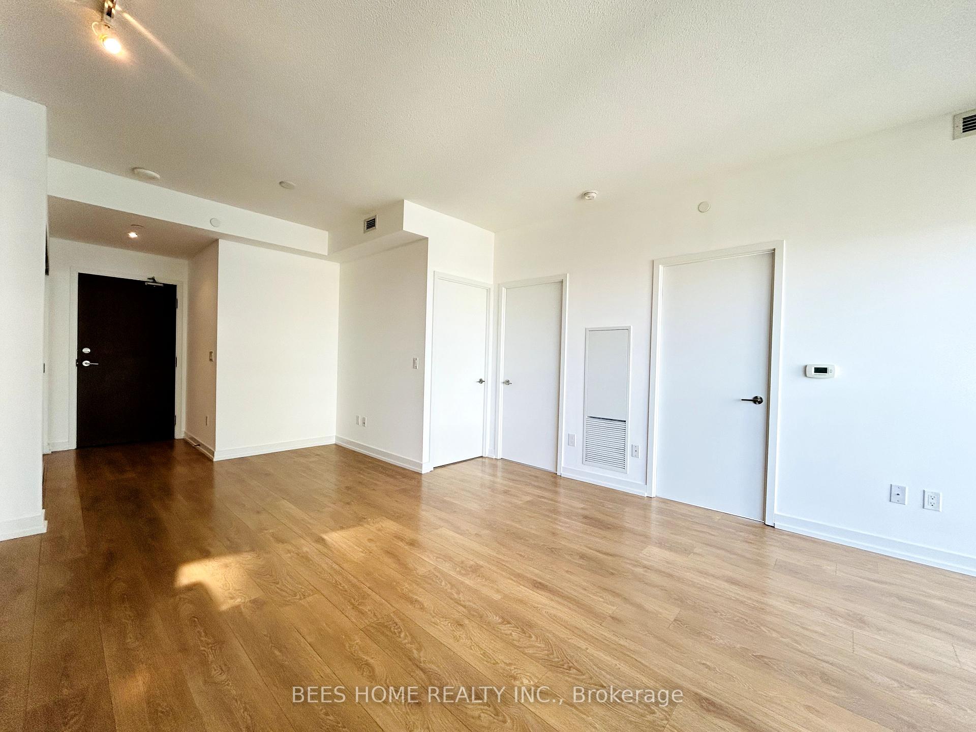 2 Bedrooms Condo at 115 McMahon, Toronto For sale