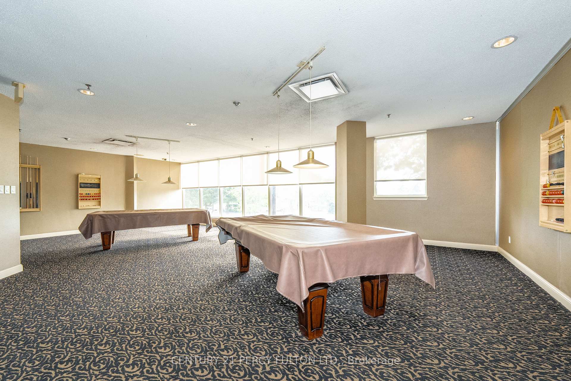 2 Bedrooms Condo at 3 Greystone Walk, Toronto For sale