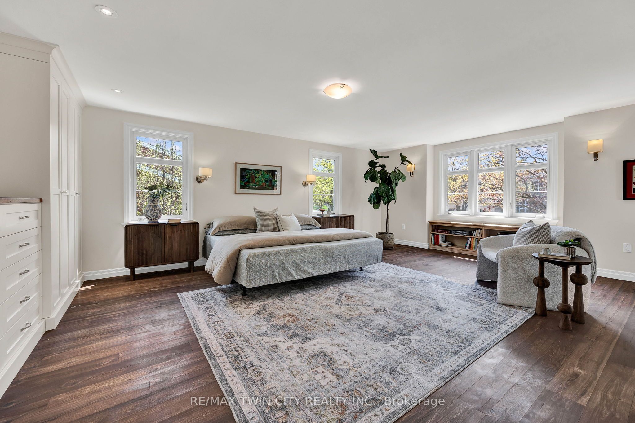 7 Huntley Crescent