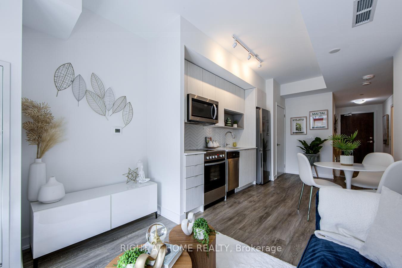 1 Bedroom Condo at 630 Greenwood, Toronto For sale