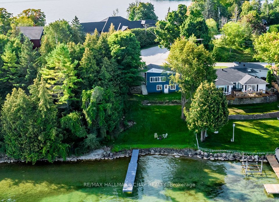 47 Moon Point