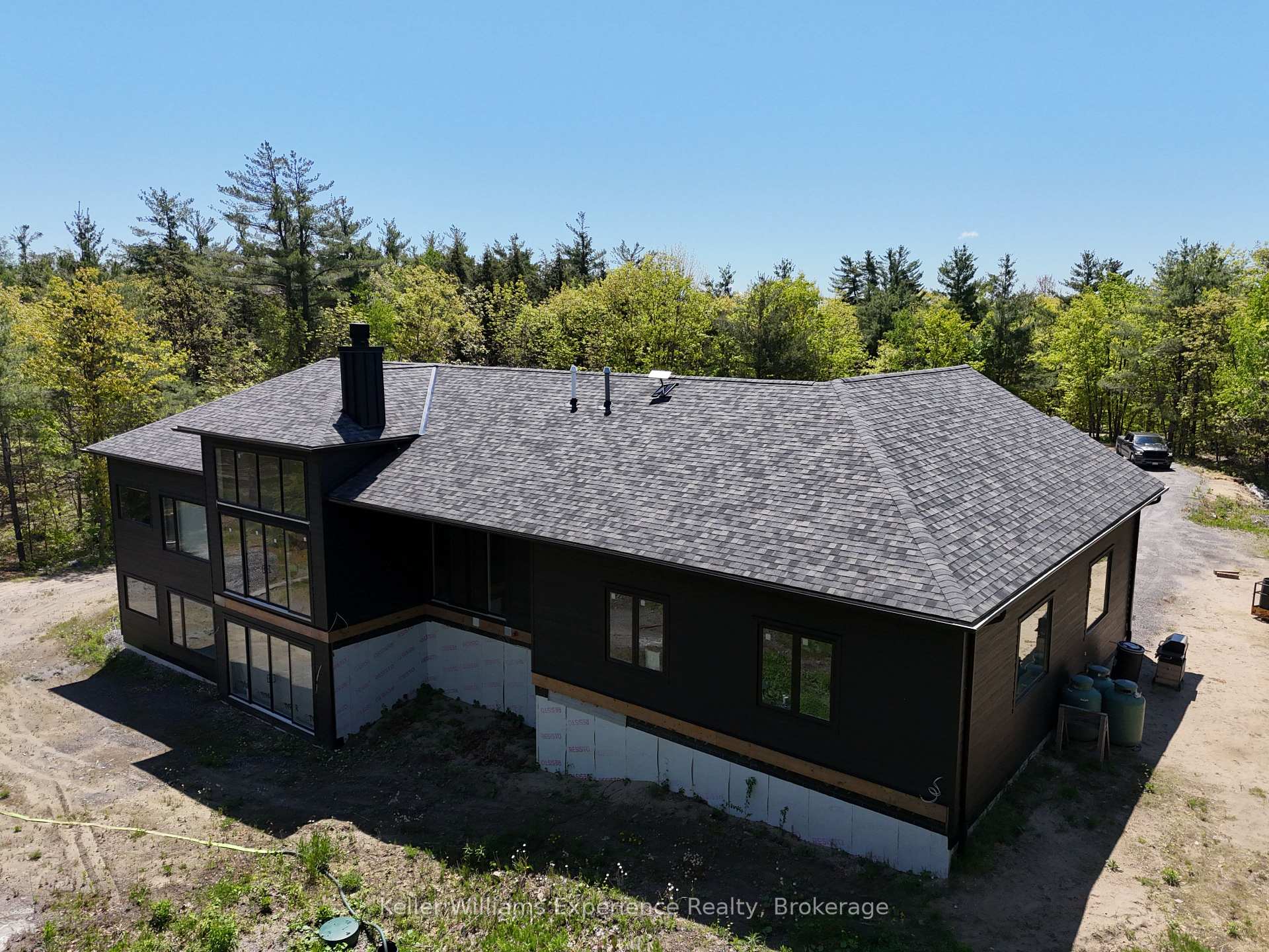 1052 Buckeye Road, Muskoka Lakes, ON P0C 1H0 ; MLS ID: X12184574