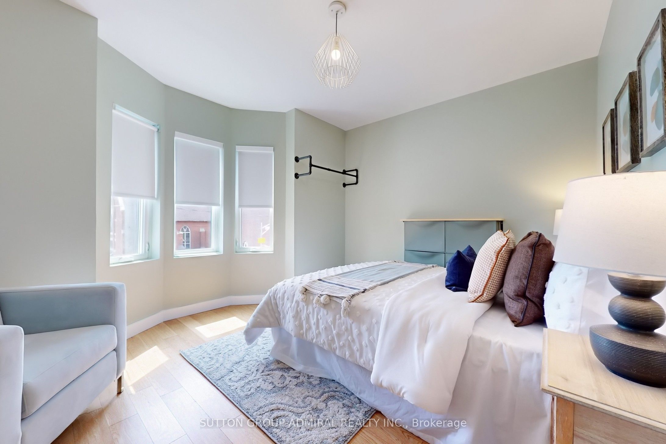 1216 Davenport Road