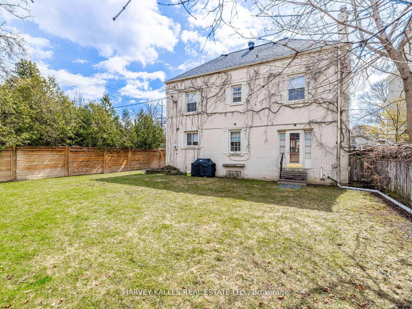 2 Silverwood Avenue
