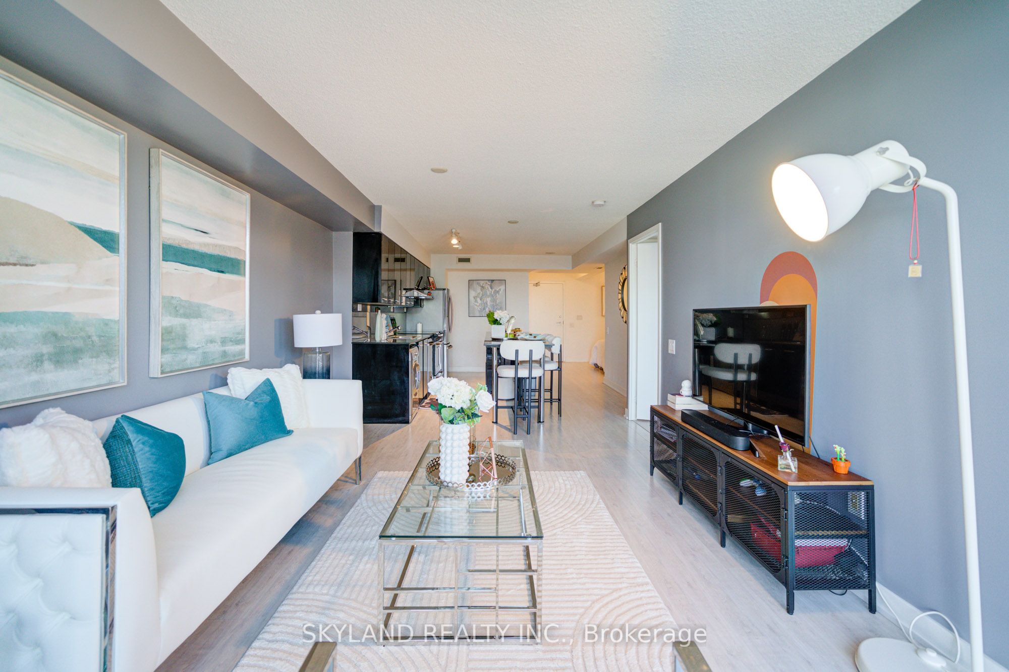 #1618 - 19 Singer Court, Toronto, ON M2K 0B2