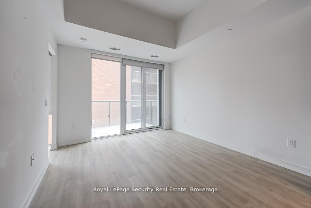 1 Bedroom Condo at 158 Front, Toronto For sale