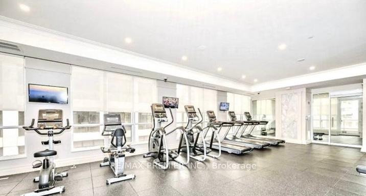 2 Bedrooms Condo at 36 Elm,  Mississauga For sale