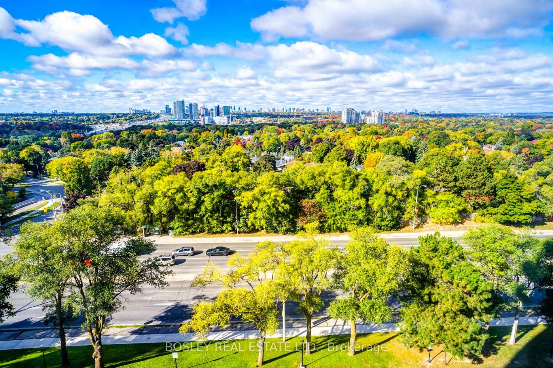 2 Bedrooms Condo at 10 Parkway Forest, Toronto For sale