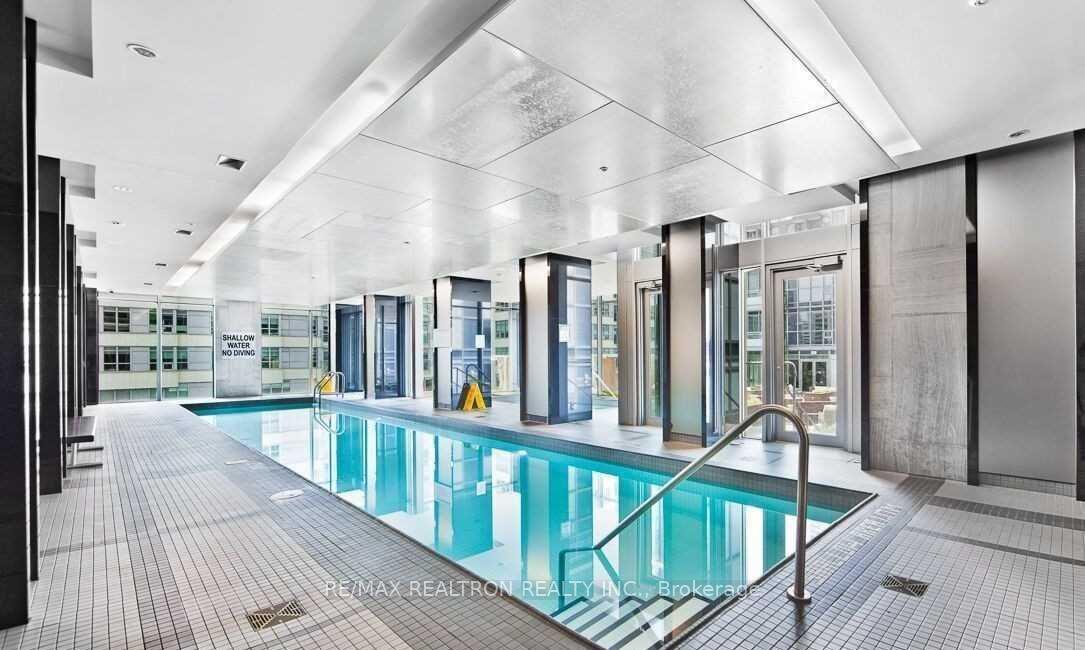 2 Bedrooms Condo at 89 Dunfield, Toronto For sale