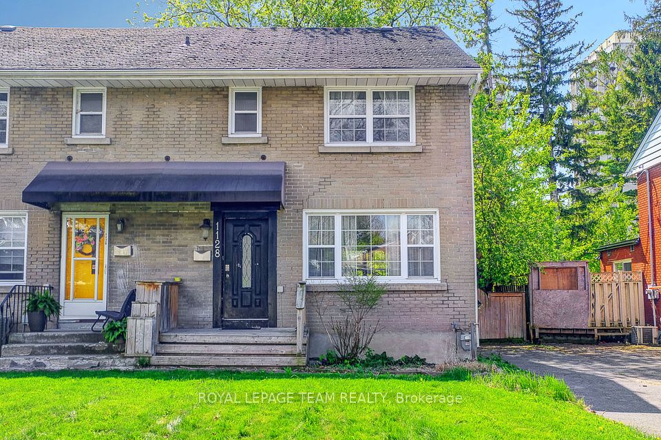 1128 Trent