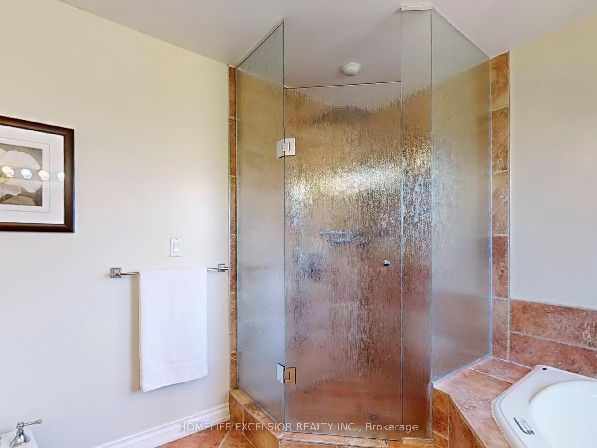 1 Atwood Court, Markham, ON L3T 6T4